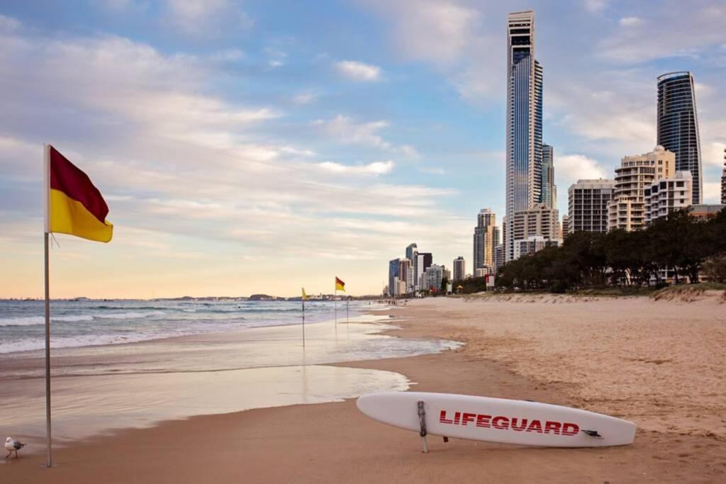 Surfers Paradise Self Contained 1 Bed Unit ゴールドコースト エクステリア 写真