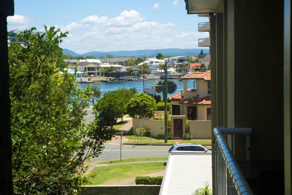 Surfers Paradise Self Contained 1 Bed Unit ゴールドコースト エクステリア 写真